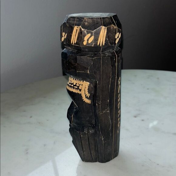 Vintage Handcrafted Black and Cream Wooden totem no problem sculpture - Picture 2 of 5
